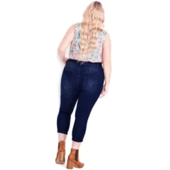 Women's Plus Size Holly Crop Ripped Jean - Dark Wash | AVENUE.