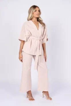 Petal And Pup Womens Henry Wrap Top 9 Petal And Pup Womens Henry Wrap Top -CUPSHE Store GUEST a3fe62cb a034 4c58 9e57 782d742ef056