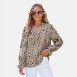 Women's Ditsy Floral Trumpet Sleeve Top - Cupshe 13 Women's Ditsy Floral Trumpet Sleeve Top - Cupshe -CUPSHE Store GUEST c45d5789 4a16 4622 8d60 aa933dfa82aa