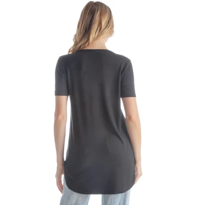 Women's Shirt With A V-shaped Collar And An Intersecting Design At The Neckline. 2 Women's Shirt With A V-shaped Collar And An Intersecting Design At The Neckline. - Image 2